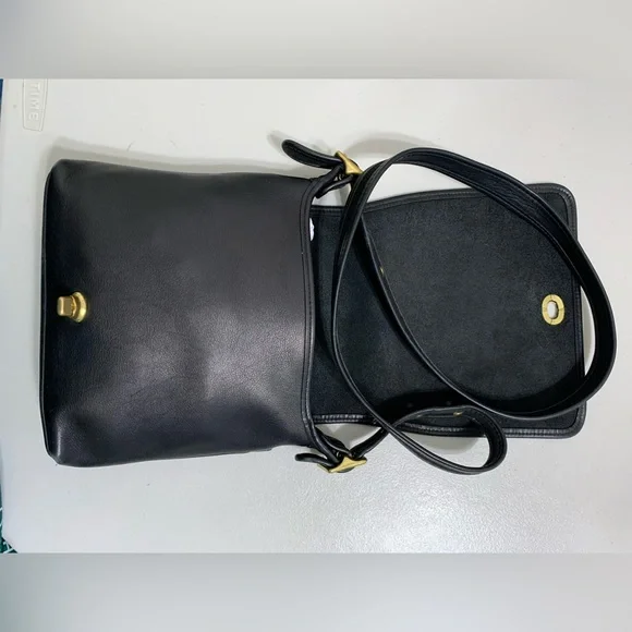 💕👜Vintage Coach Black Leather Crossbody Satchel💕👜 - Picture 5 of 11